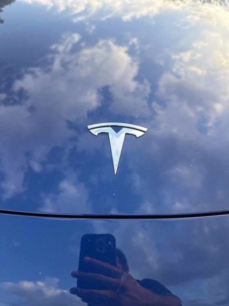 tesla model y 2024 7SAYGDEF4RF022183 image